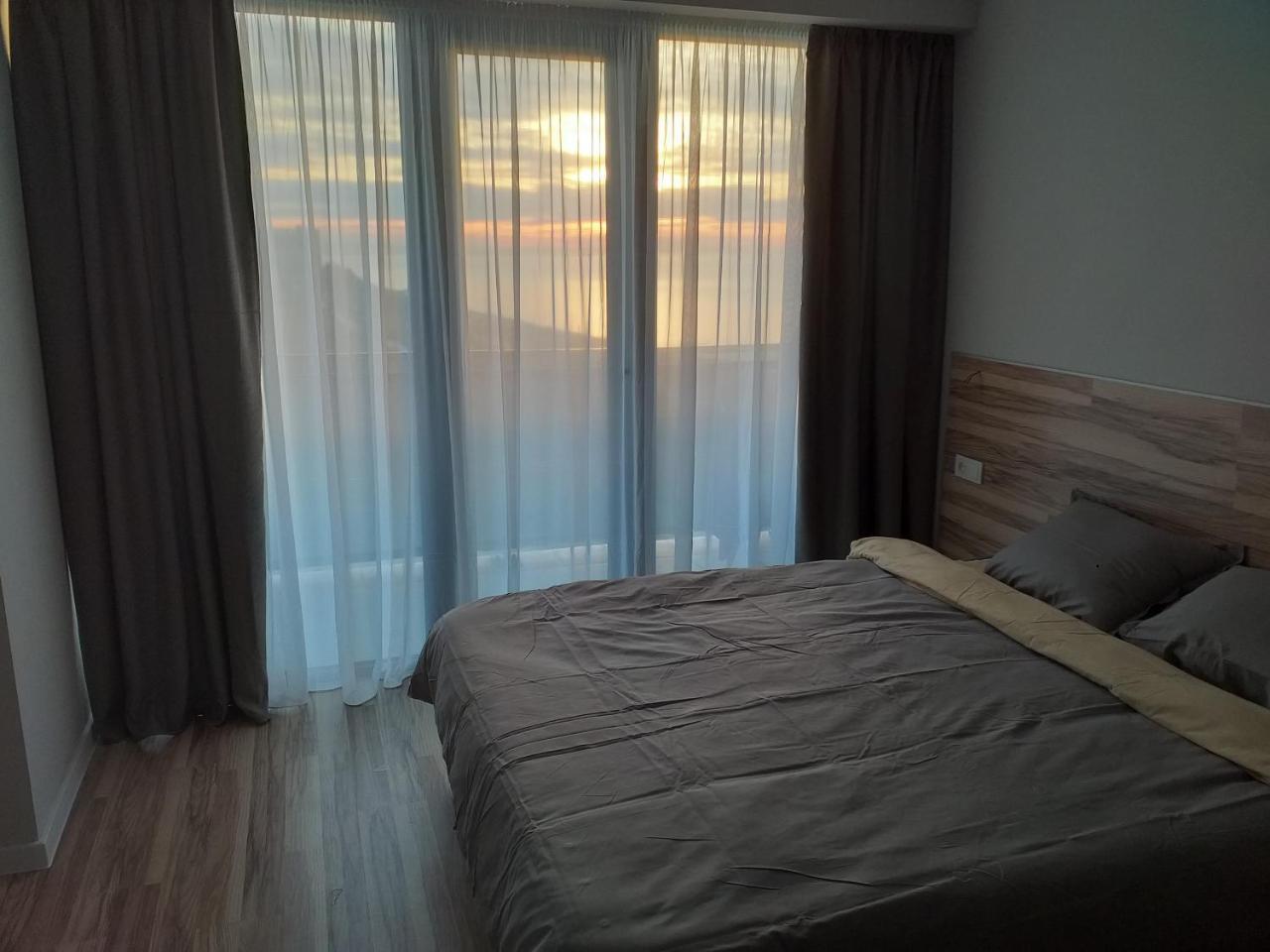 Batumi Beach Tower Luaran gambar